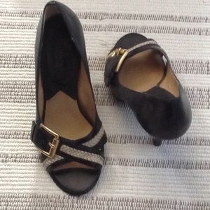 Michaels Kors peep toe